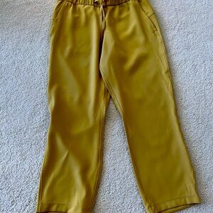 Lululemon On The Fly Cropped Pants